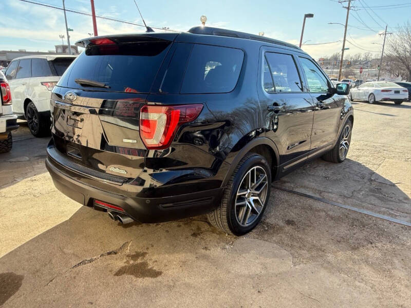 2018 Ford Explorer Sport
