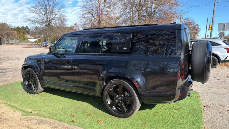 2024 Land Rover Defender 130 P400 X-Dynamic SE