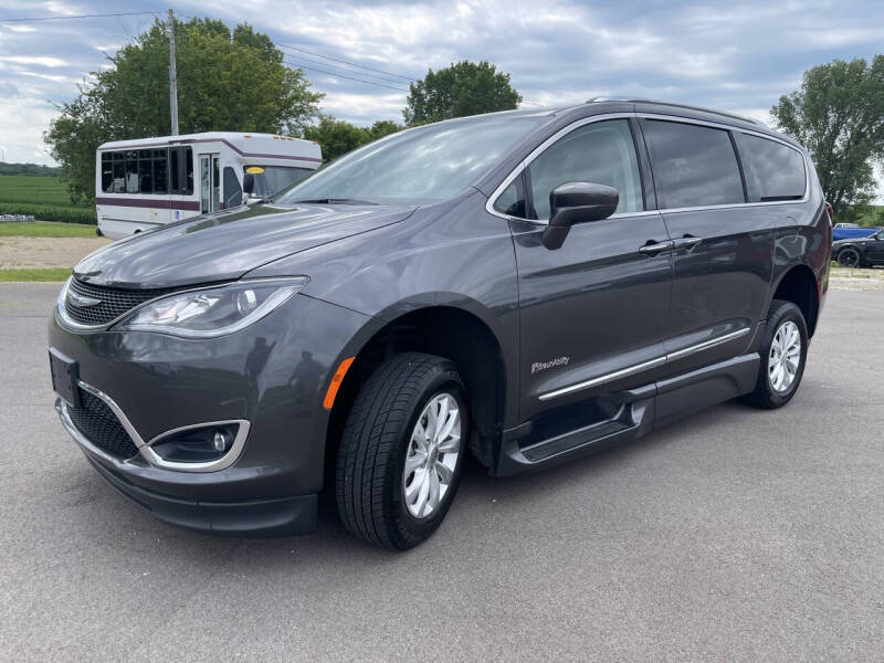 2019 Chrysler Pacifica Touring L