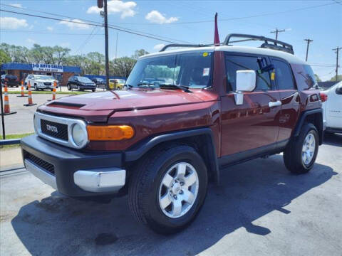 2008 Toyota FJ Cruiser for sale at Credit King Auto Sales in Wichita KS