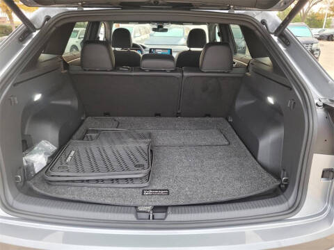 2025 Volkswagen Atlas Cross Sport SE