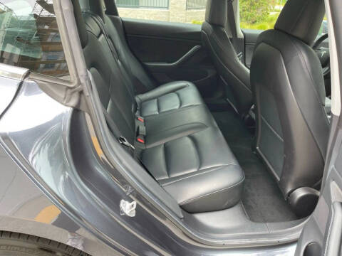 2019 Tesla Model 3 Standard Range Plus