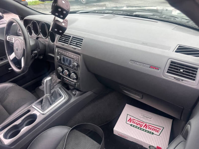 2009 Dodge Challenger SRT8