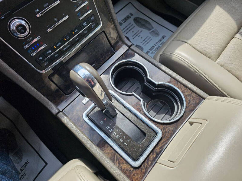 2017 Lincoln Navigator Select