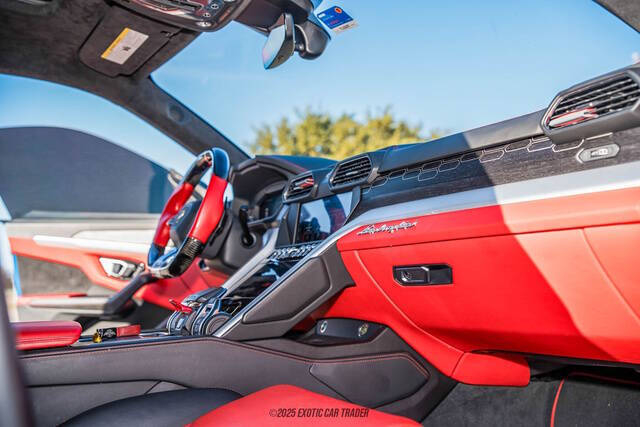 2019 Lamborghini Urus