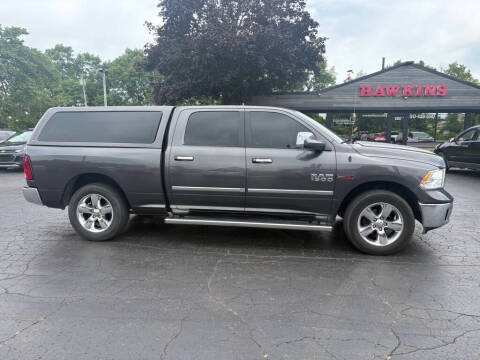 2017 RAM 1500 SLT