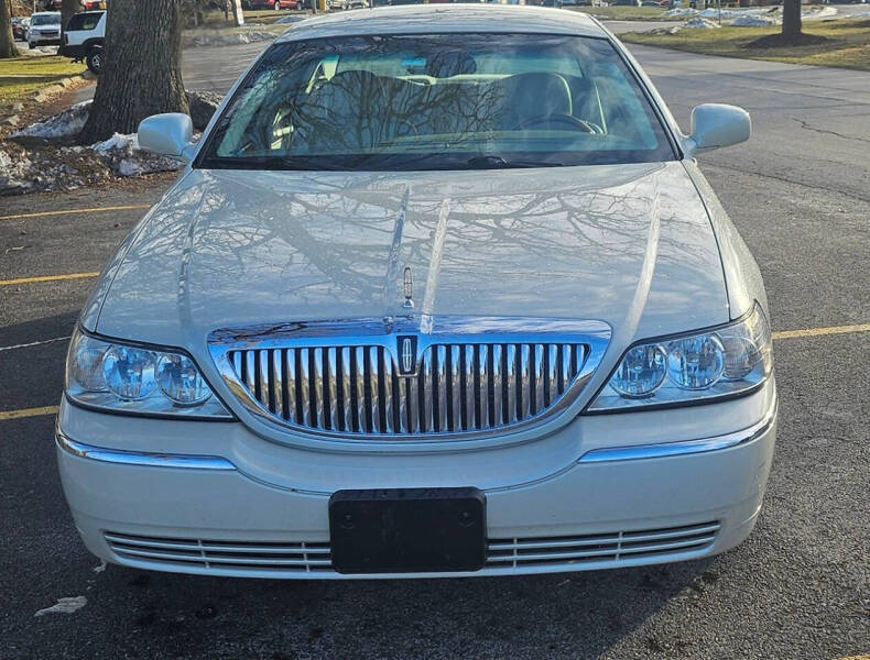 2004 Lincoln Town Car Ultimate