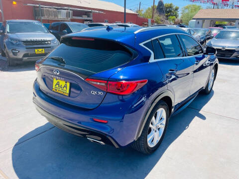 2017 Infiniti QX30 Luxury