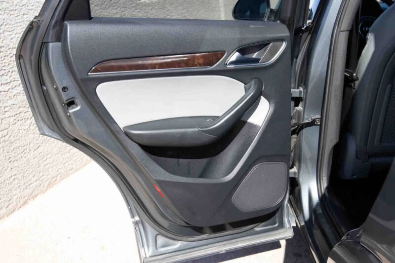 2016 Audi Q3 2.0T Premium Plus