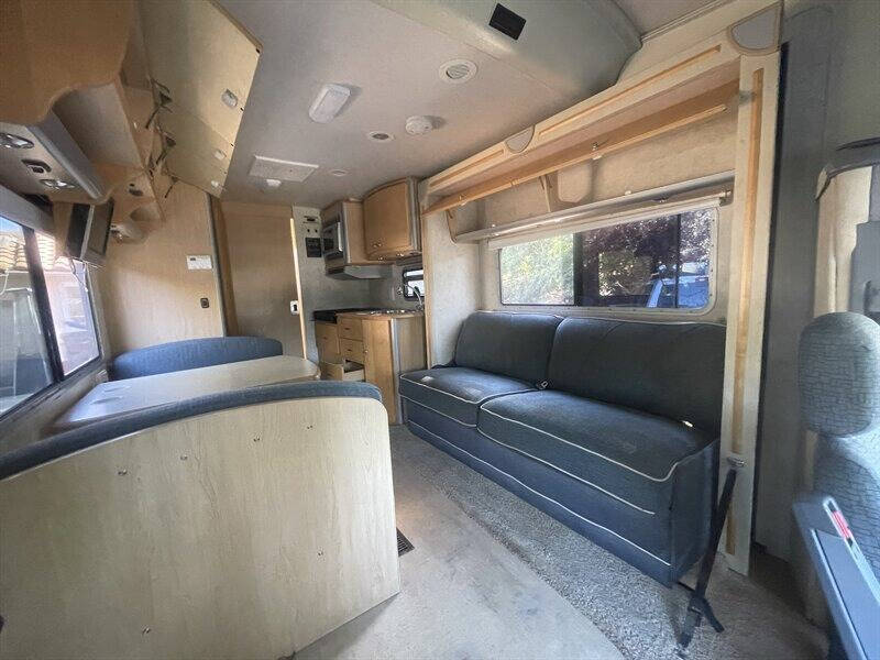 2006 Winnebago View 23H