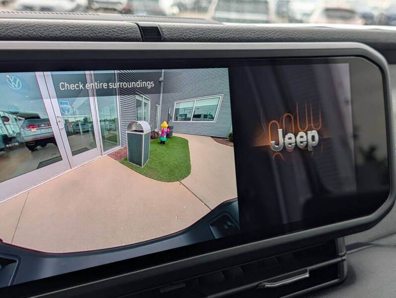 2025 Jeep Gladiator NightHawk