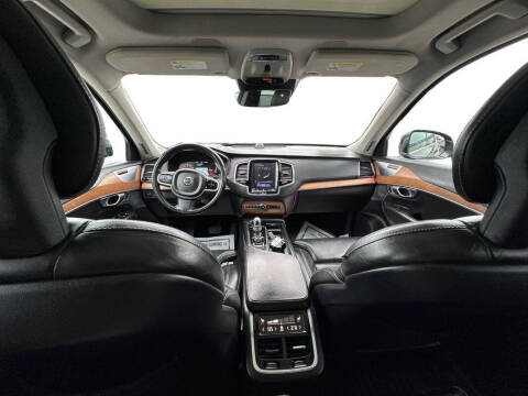 2016 Volvo XC90 T8 eAWD Inscription