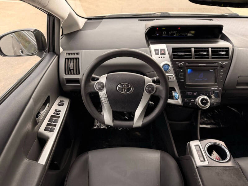 2012 Toyota Prius v Five