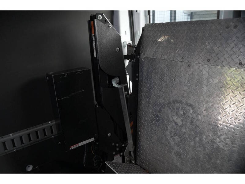 2022 Ford E-Transit 350