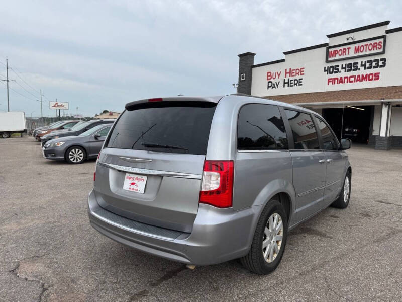 2014 Chrysler Town and Country Touring