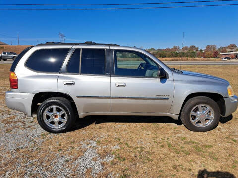 2006 GMC Envoy for sale at CAR-MART AUTO SALES in Maryville TN