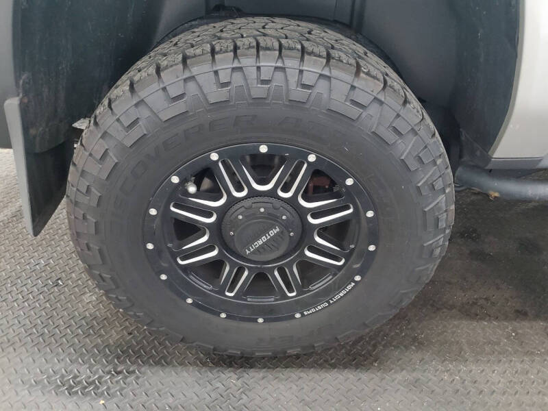 2009 HUMMER H3T Adventure