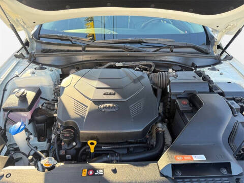 2020 Kia Cadenza Limited