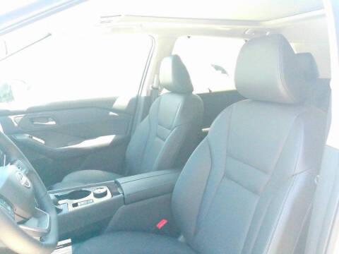 2025 Nissan Rogue SL