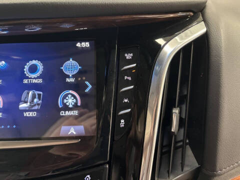 2016 Cadillac Escalade Luxury Collection