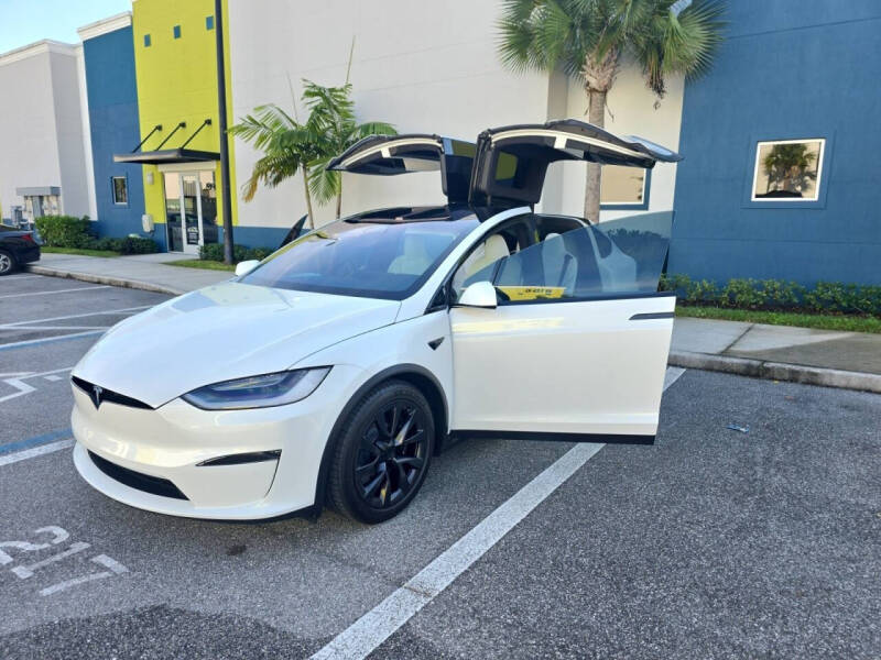 2022 Tesla Model X Plaid