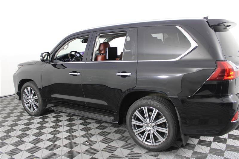 2016 Lexus LX 570