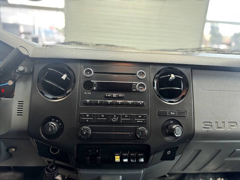 2013 Ford F-350 Super Duty XL