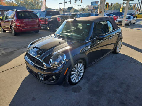 2012 MINI Cooper Convertible for sale at SpringField Select Autos in Springfield IL