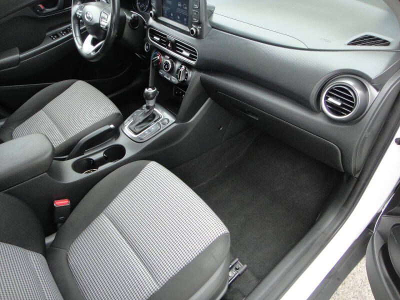 2021 Hyundai Kona SEL Plus