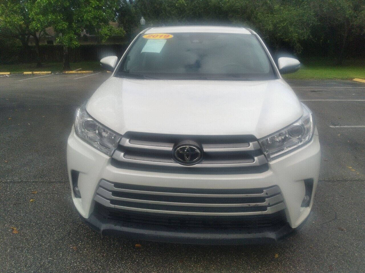 2019 TOYOTA Highlander SUV / Crossover - $27,999