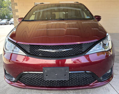 2018 Chrysler Pacifica Touring L Plus