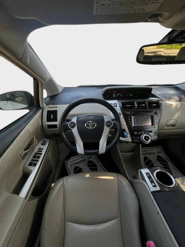 2014 Toyota Prius v