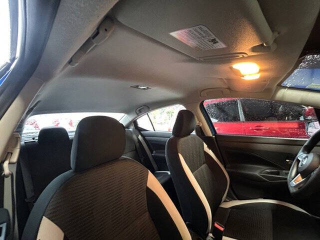 2022 Nissan Versa SV