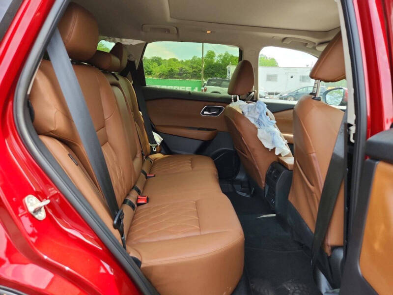 2025 Nissan Rogue Platinum