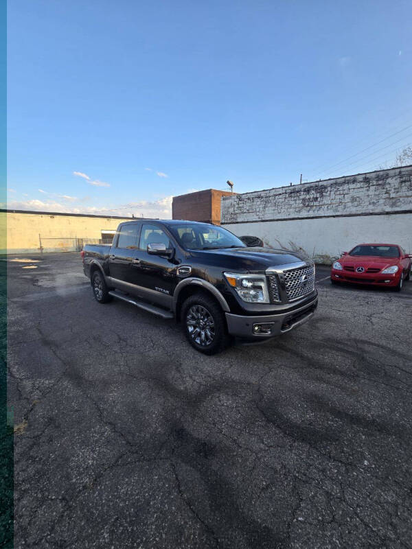 2017 Nissan Titan Platinum Reserve