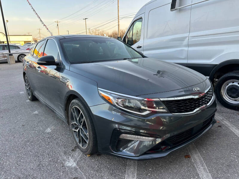 2020 Kia Optima SE's photo