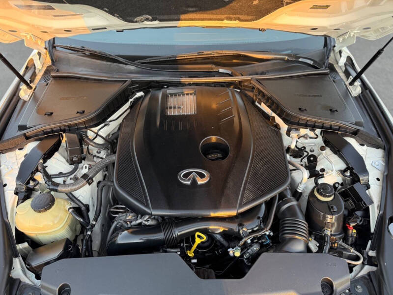 2017 Infiniti Q50 2.0T