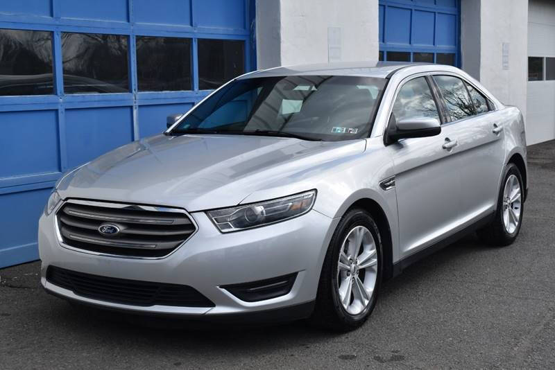 Ford taurus 2016