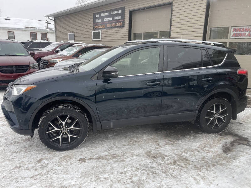 2017 Toyota RAV4 SE