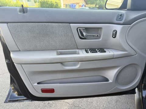 2002 Ford Taurus SE