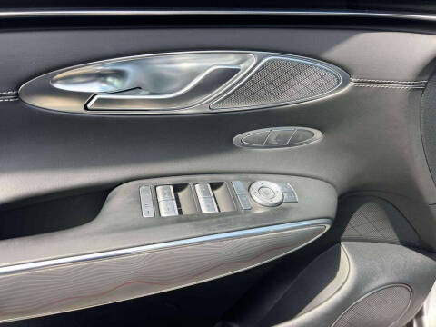 2023 Genesis GV70 2.5T Standard