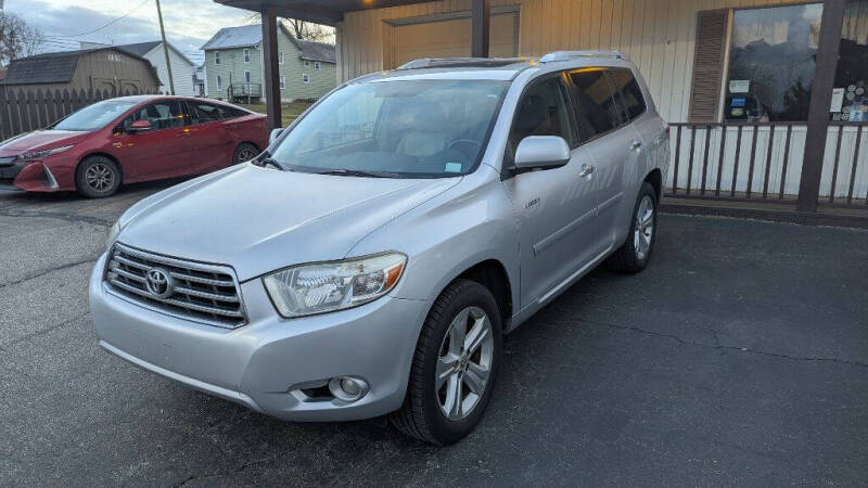 2009 Toyota Highlander for sale at Kidron Kars INC in Orrville OH