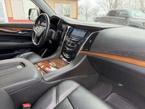 2017 Cadillac Escalade ESV Premium Luxury