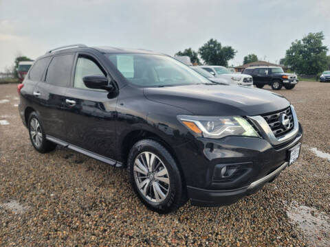 2020 Nissan Pathfinder for sale at BERKENKOTTER MOTORS in Brighton CO