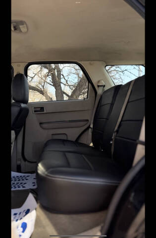 2010 Ford Escape XLS