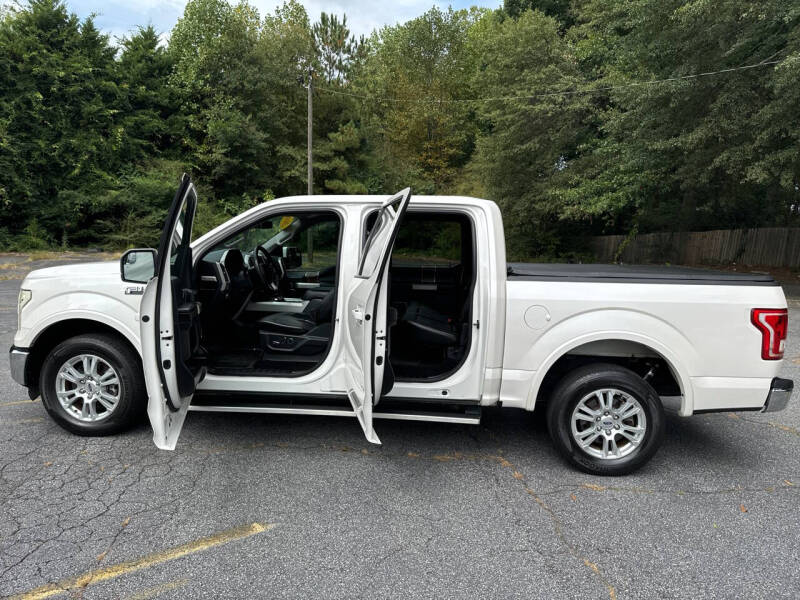 2016 Ford F-150 Lariat photo 21