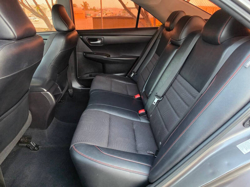 2017 Toyota Camry LE