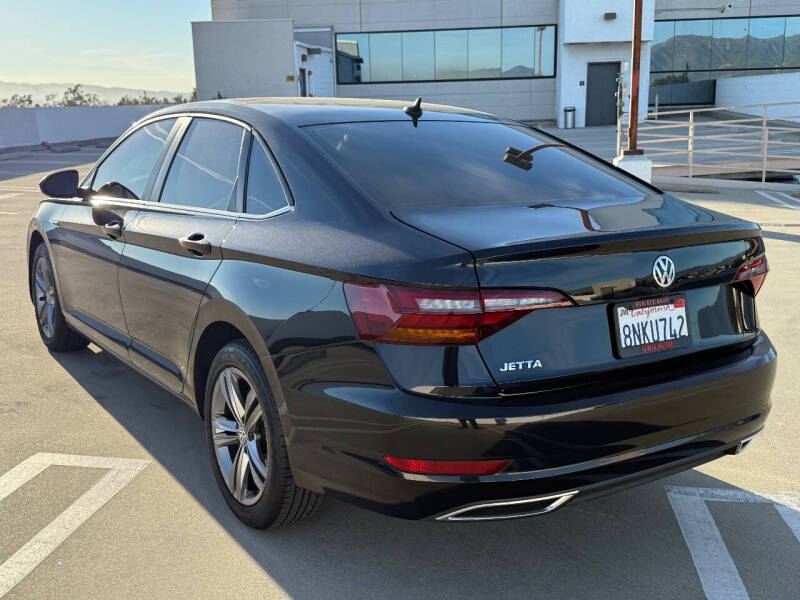 2019 Volkswagen Jetta R-Line