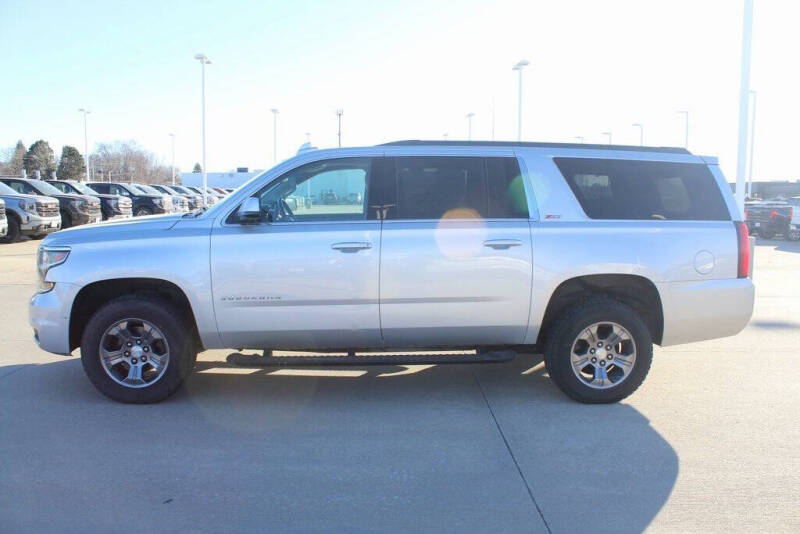2017 Chevrolet Suburban LT