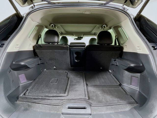 2020 Nissan Rogue SL